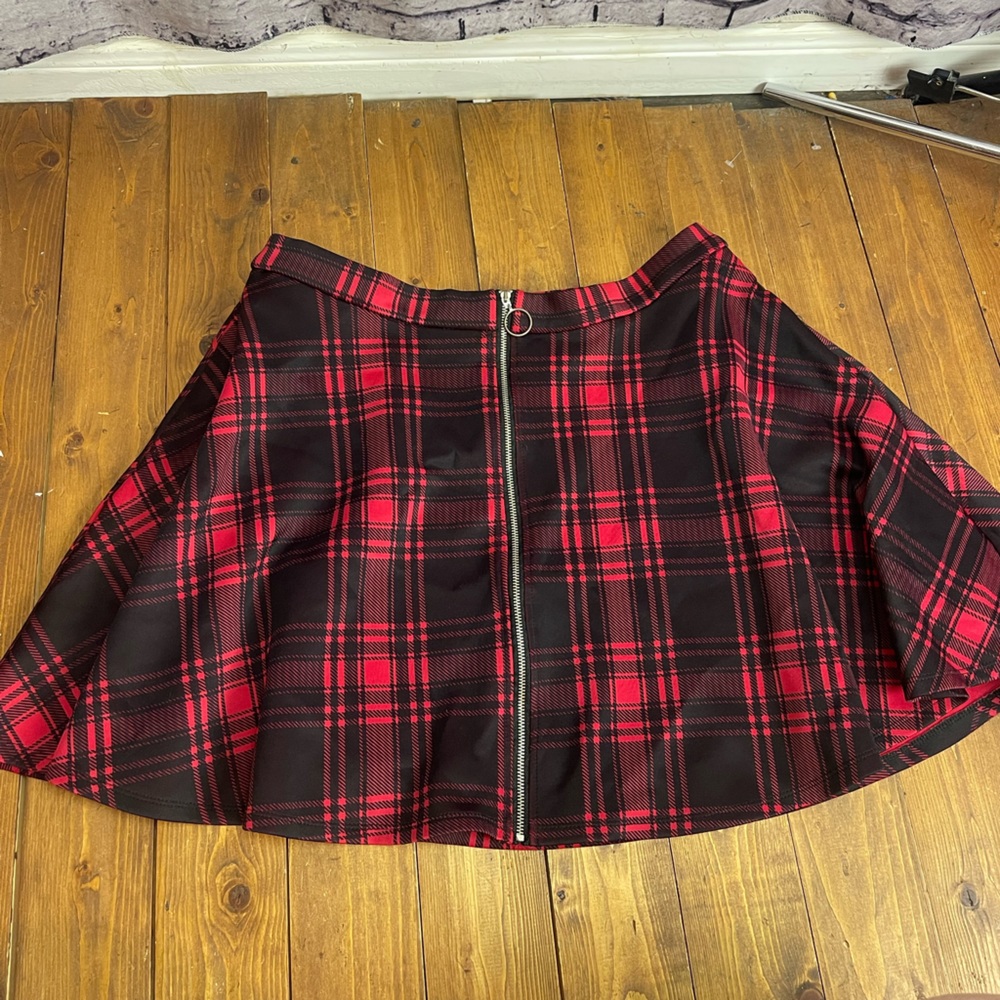 Hot topic size XL red and black plaid a line mini skirt